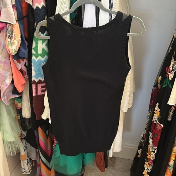 Forever 21 black and gray argyle sweater vest, sz S - Picture 3 of 3